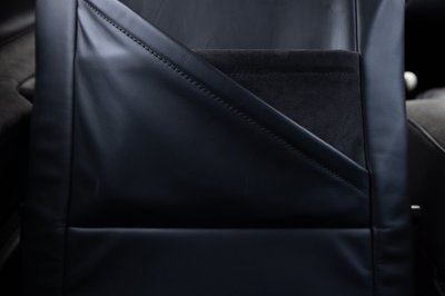 Lime green and white Cirrus SR-series aircraft detail, image N294GG-073.